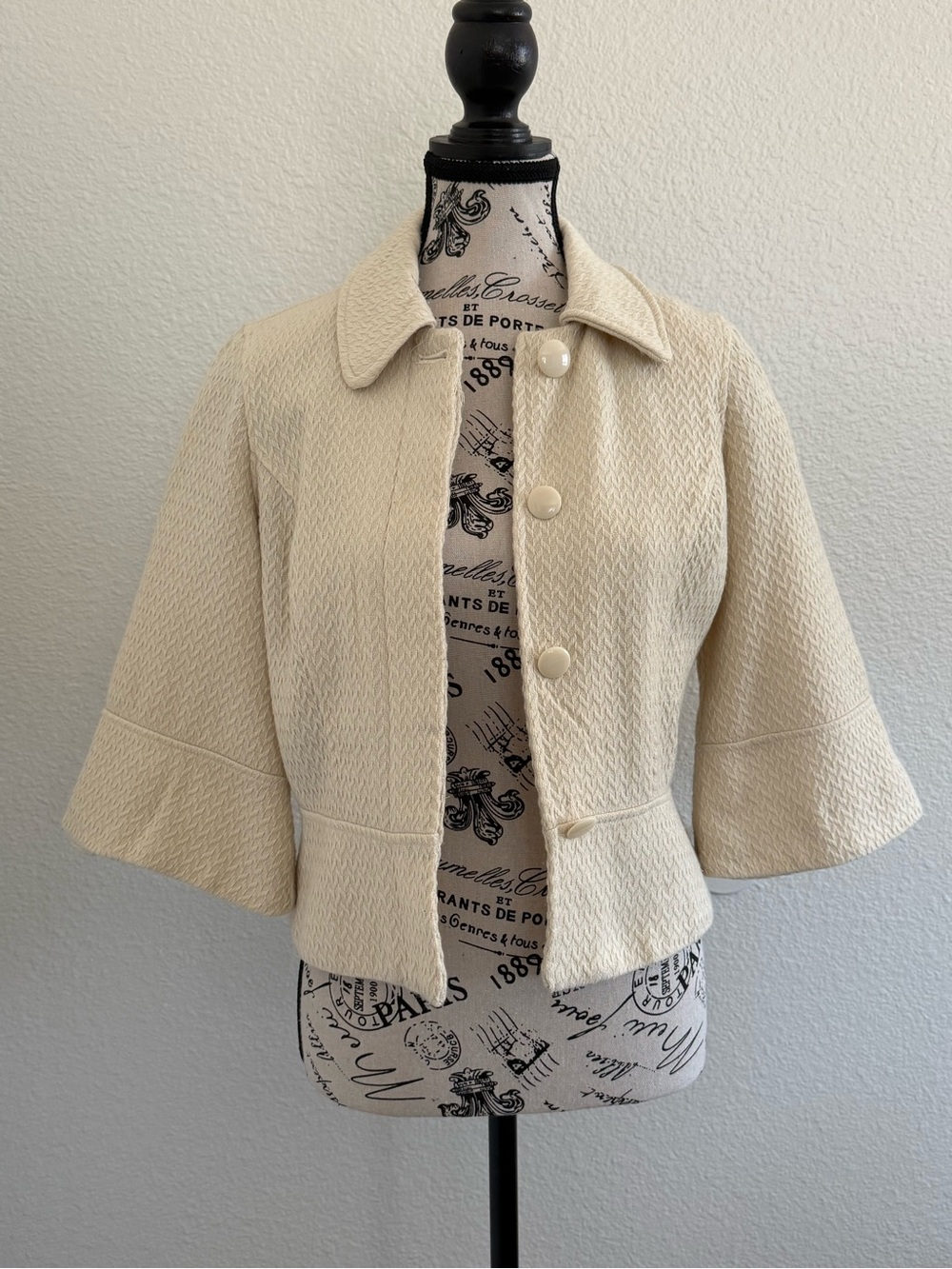 Mossimo Ivory Textured Cropped Bell Sleeve Jacket Size S